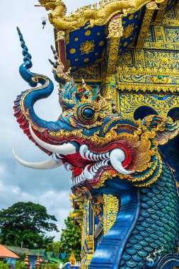 Naga 'nın Tayland' daki Rong Sua On Tapınağı 'ndaki sanat eserleri..