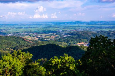 KM 12 'den bakıldığında dağ manzarası, Chiang Rai vilayeti.