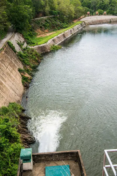 Manzaralı Kio Lom Barajı, Tayland