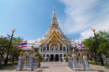 Chachoengsao Eyaleti 'ndeki Wat Sothon' un güzel şapeli..