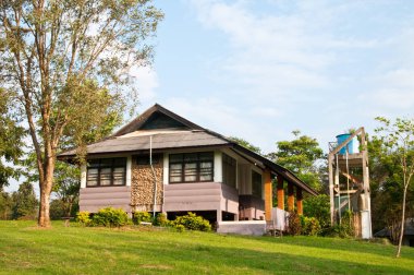 Tayland 'daki ulusal parktaki dağdaki ev..