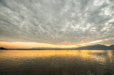 Kwan Phayao, Tayland 'da gün batımı.