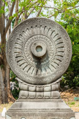 Dhammajak Heykeli Na Dun Bölgesi, Maha Sarakham ili, Tayland.