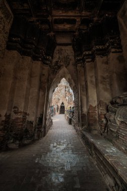 Tayland Chaiwathanaram Tapınağı manzarası
