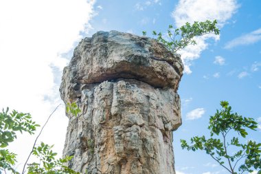 Mor Hin Khao 'da Kum Taşı Yaklaş veya Tayland Style Stone Henge, Tayland