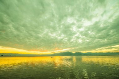 Kwan Phayao, Tayland 'da gün batımı.