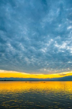 Kwan Phayao, Tayland 'da gün batımı.