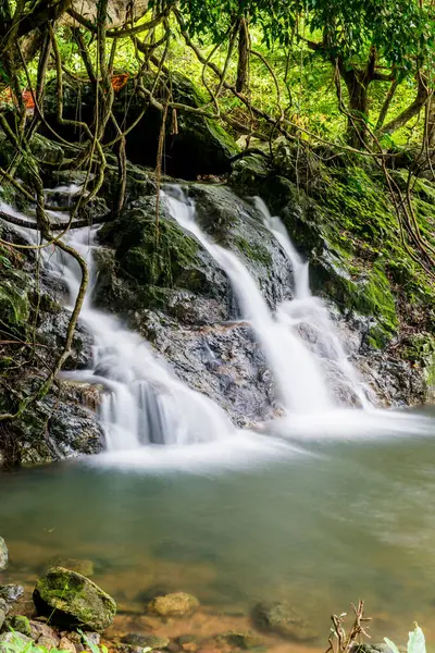 Ulusal Park, Tayland 'daki Şelale manzarası