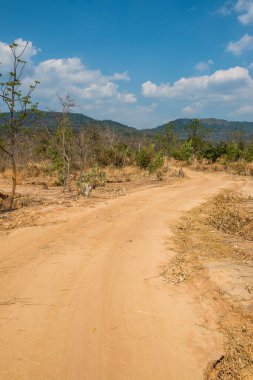 Tayland 'da toprak yol