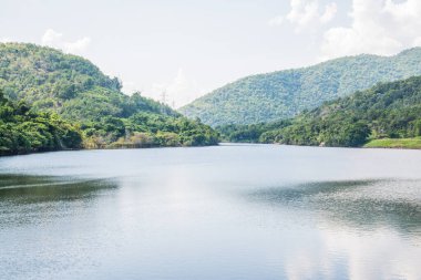 Mae Ping Ton Lang Barajı, Tayland manzarası.