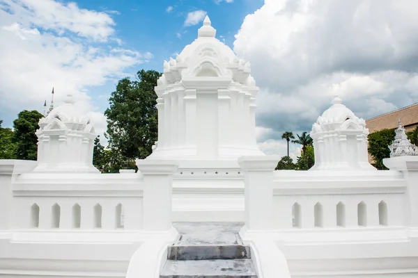 Pagoda veya Chedi, Suan Dok Tapınağı, Tayland