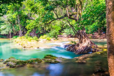 Waterfalll Num Tok Chet Sao Noi Milli Parkı, Tayland at