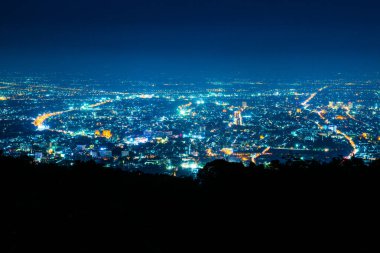 Tayland 'ın Chiangmai eyaletinin gece manzarası..