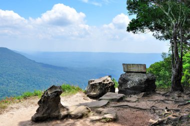 Khao Yai Ulusal Parkı 'ndaki Pa Deo Dai Kayalıkları, Tayland.
