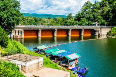 Manzaralı Kio Lom Barajı, Tayland