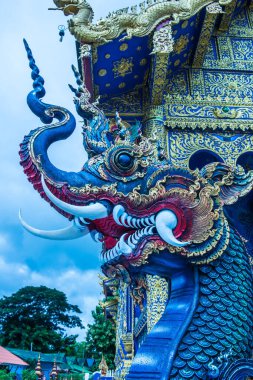 Naga 'nın Tayland' daki Rong Sua On Tapınağı 'ndaki sanat eserleri..