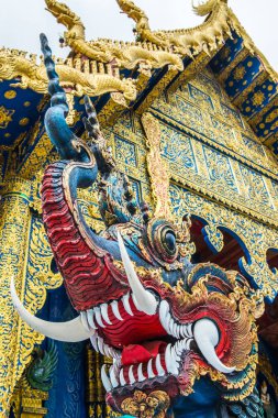 Naga 'nın Tayland' daki Rong Sua On Tapınağı 'ndaki sanat eserleri..