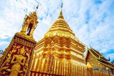 Chiangmai bölgesindeki Phrathat Doi Suthep tapınağı, Tayland.