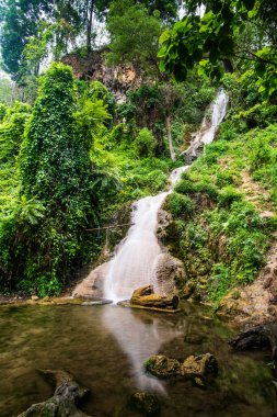Phayao Eyaleti, Tayland, tan Tong şelale