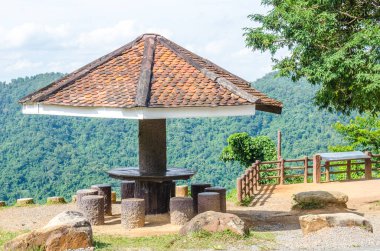 Tayland 'da milli parkı olan bir huzurevi..