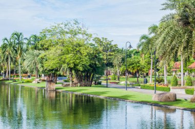 Tayland 'ın Chachoengsao eyaletinde halka açık bir park.