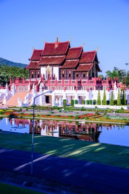 Chiang Mai ilindeki Kraliyet Pavyonu veya Hor Kham Luang Binası, Tayland.