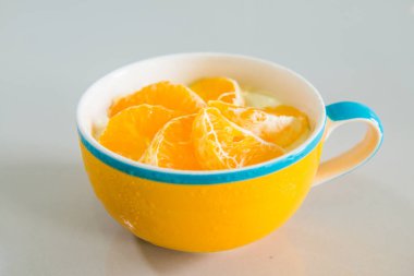 Sarı Kupada Turuncu Peynirli Kek, Tayland.