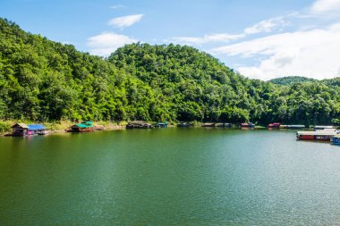 Manzaralı Kio Lom Barajı, Tayland
