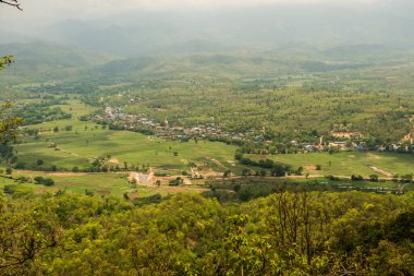 Tayland 'ın Lampang eyaletindeki Pan şehrinin en iyi manzarası