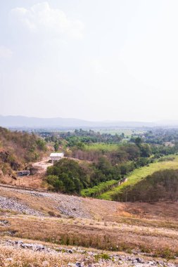 Mae Ngat Somboon Barajı, Tayland Yolu.