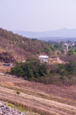 Mae Ngat Somboon Barajı, Tayland Yolu.