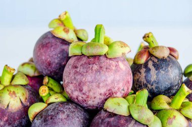 Mavi ekranda Mangosteen 'ler, Tayland.