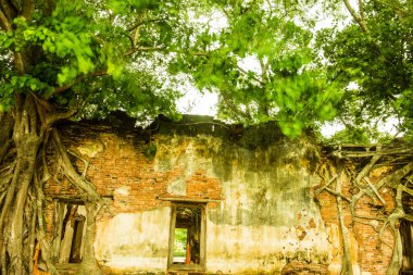 Kratai Tapınak, Tayland antik Tay kilisede seslendirdi.