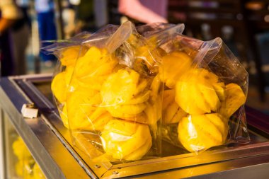 Naylon poşette ananas, Tayland