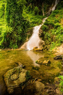 Phayao Eyaleti, Tayland, tan Tong şelale
