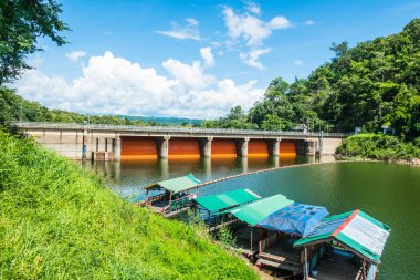 Manzaralı Kio Lom Barajı, Tayland