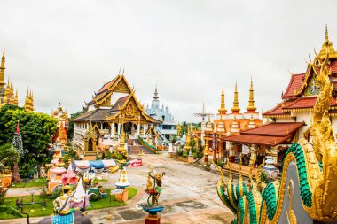 Tayland 'daki Huai Sai Khao Tapınağı' ndaki güzel kilise..
