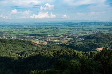 KM 12 'den bakıldığında dağ manzarası, Chiang Rai vilayeti.
