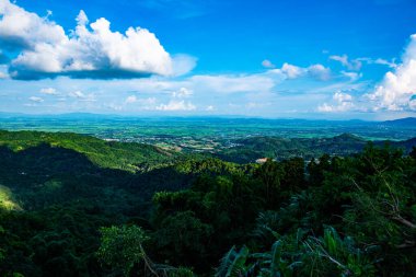 KM 12 'den bakıldığında dağ manzarası, Chiang Rai vilayeti.
