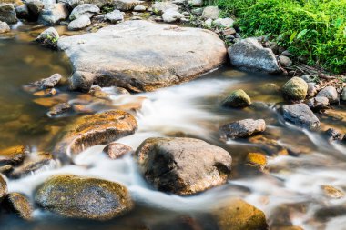 Doğada akan güzel su, Tayland
