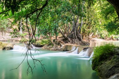 Waterfalll Num Tok Chet Sao Noi Milli Parkı, Tayland at