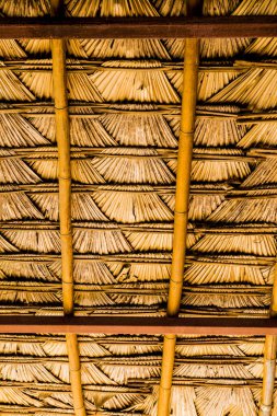 Tayland tarzı yerli çatı, Tayland.