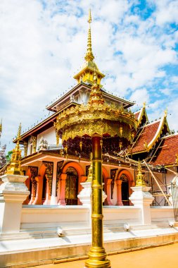 Chiangmai, Tayland 'daki Darabhirom Ormanı Manastırı' ndan Phra Chao Than Jai Mondop.
