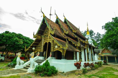 Tayland Phuttha Eoen Tapınağı 'ndaki Lanna tarzı kilise..