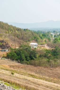 Mae Ngat Somboon Barajı, Tayland Yolu.
