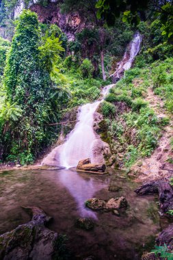 Phayao Eyaleti, Tayland, tan Tong şelale