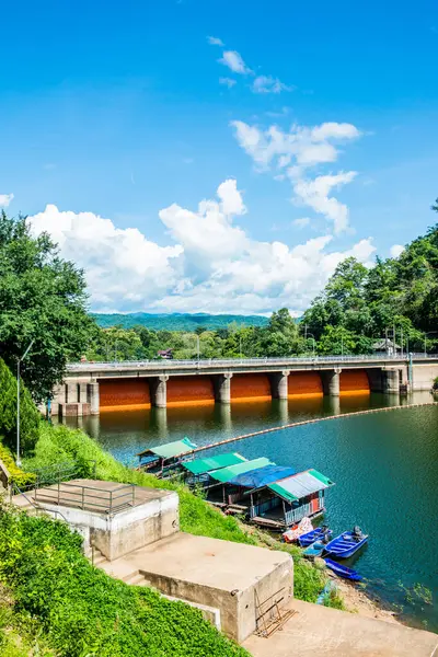 Manzaralı Kio Lom Barajı, Tayland