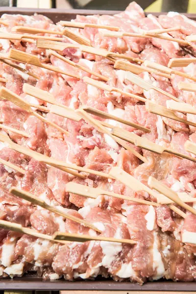 Taze domuz eti, kızarmış domuz, Tayland