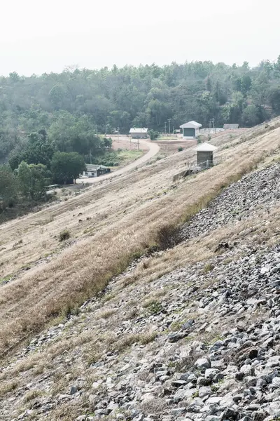 Mae Ngat Somboon Chon barajının manzara manzarası, Tayland