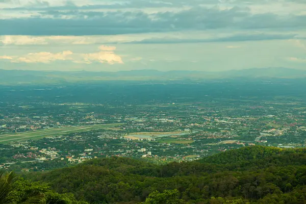 Tayland 'ın Chiangmai eyaletinin şehir manzarası.